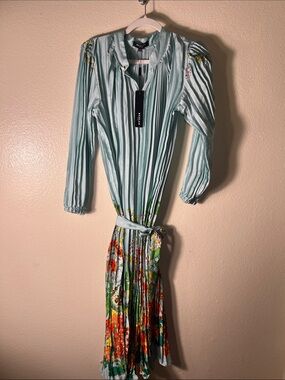 Pleated Floral Hem Light Blue Midi Dress size S
